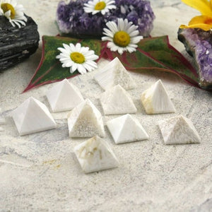 Scolecite Pyramids